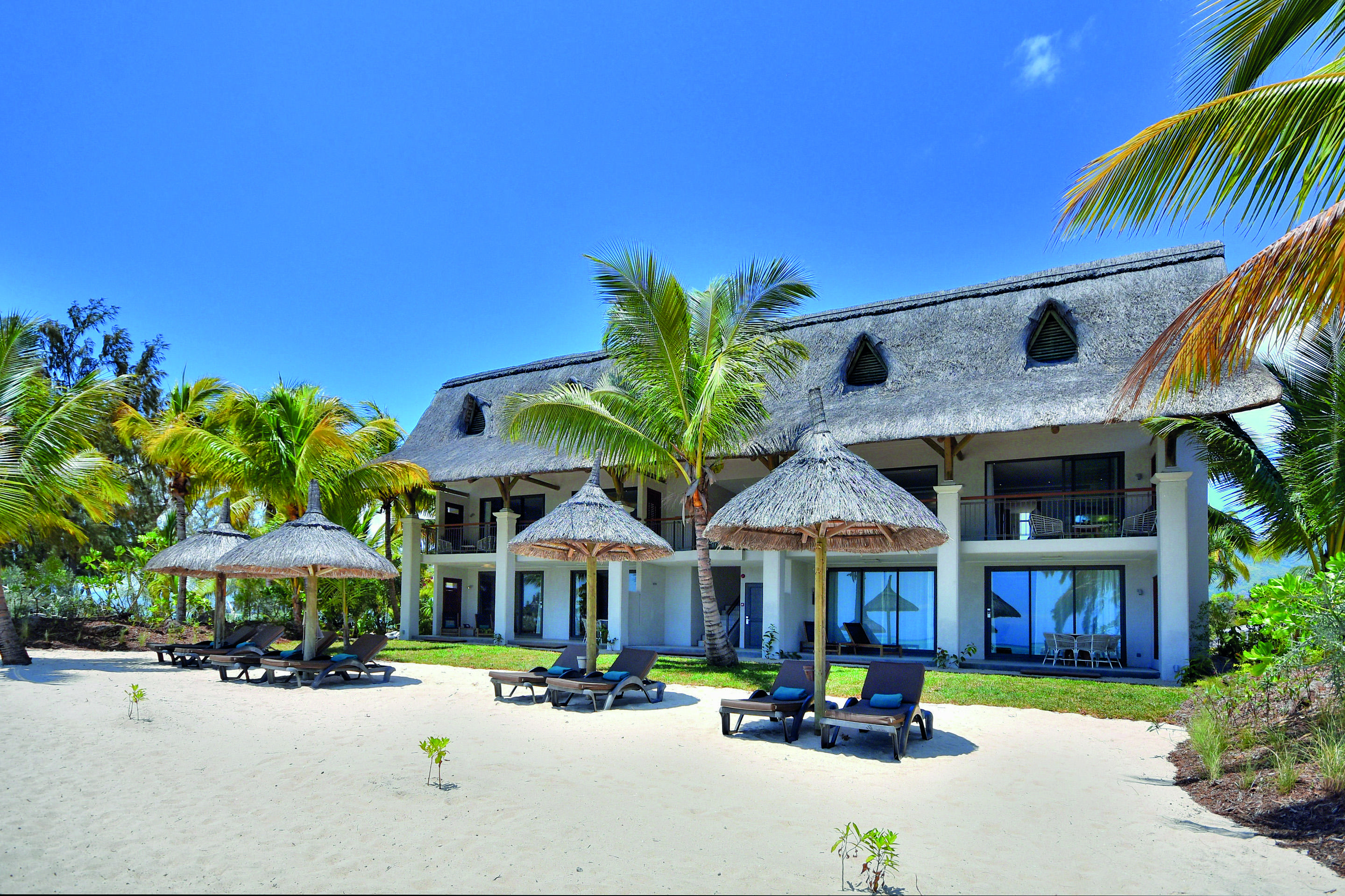 ปาราดิส บีชคอมเบอร์ กอล์ฟ รีสอร์ต แอนด์ สปา Hotel เลอ โมน ภายนอก รูปภาพ